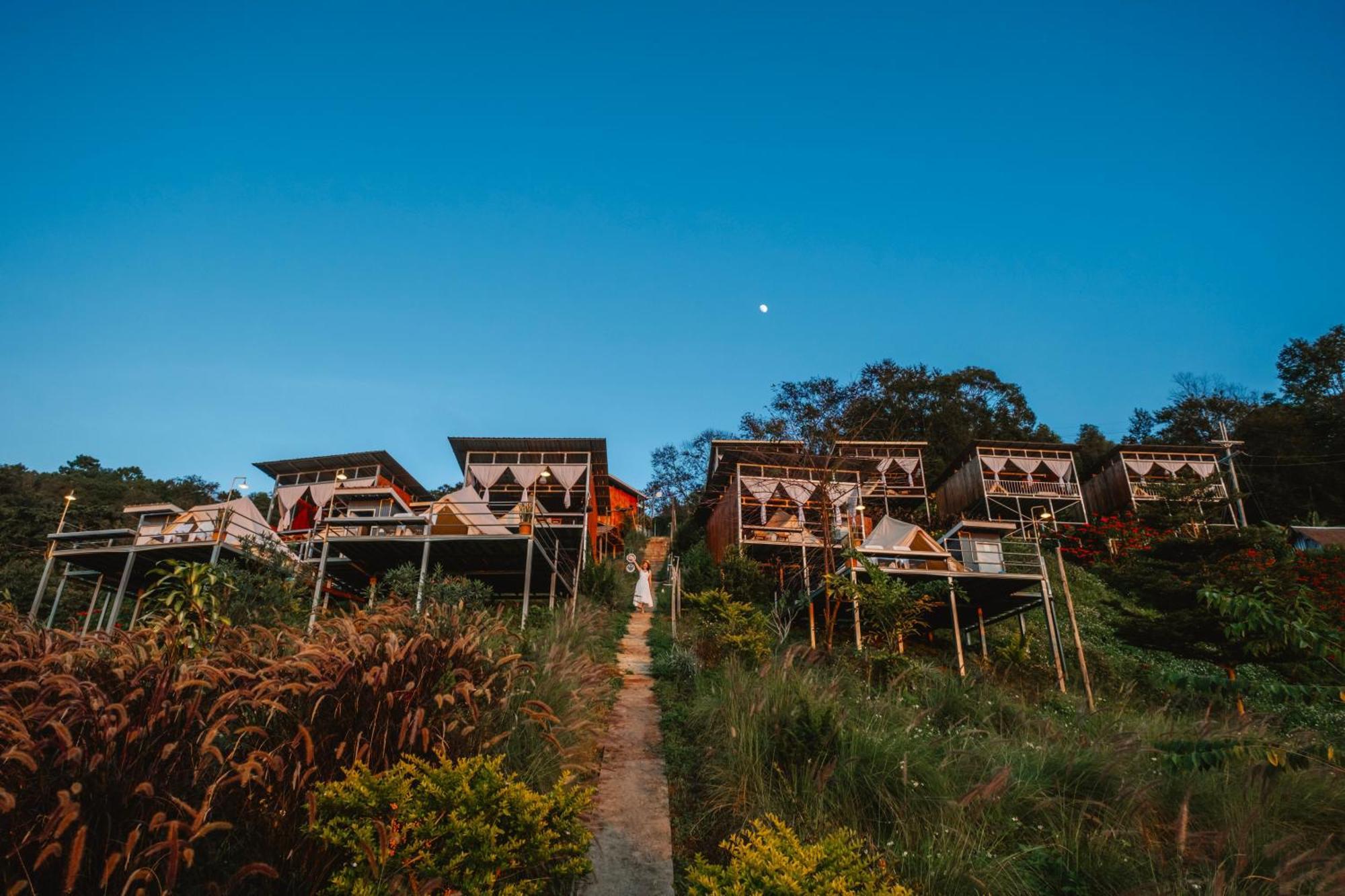 Hotel Happy Camp Phuchifa แฮปปี้แคมป์ ภูชี้ฟ้า Ban Huai Han Exterior foto