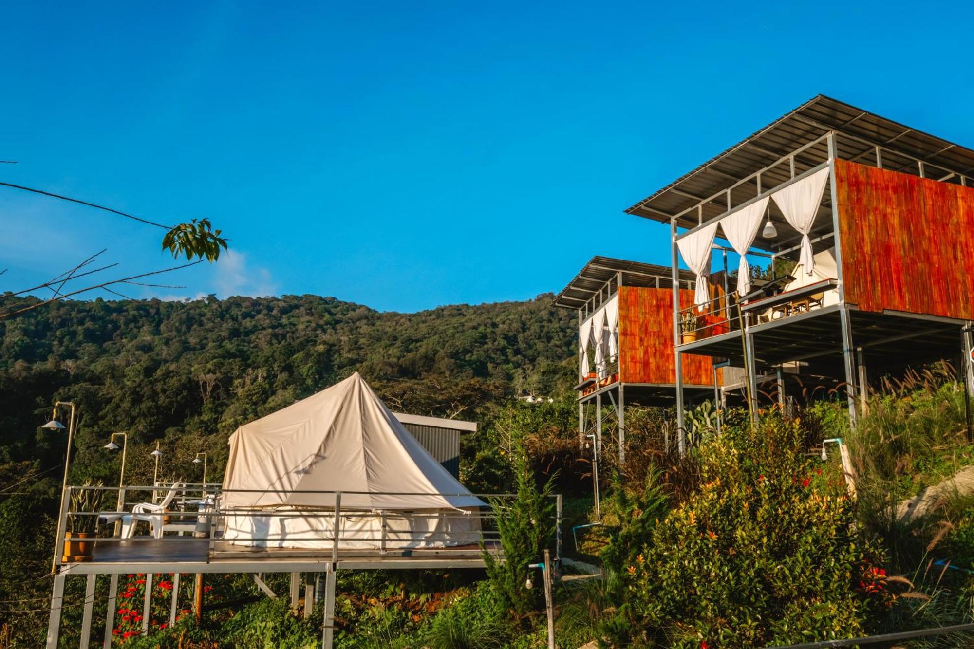 Hotel Happy Camp Phuchifa แฮปปี้แคมป์ ภูชี้ฟ้า Ban Huai Han Exterior foto